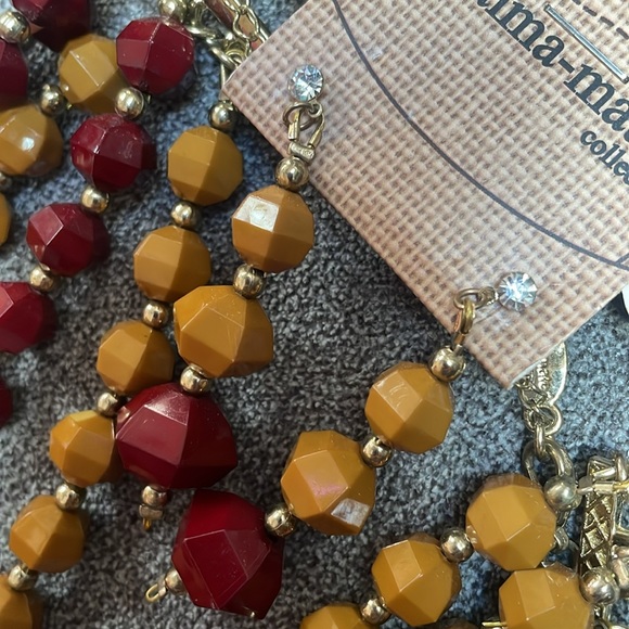 Alma-Mater Collection -Garnet & Gold Statement Jewelry Set necklace & earrings - Picture 14 of 14